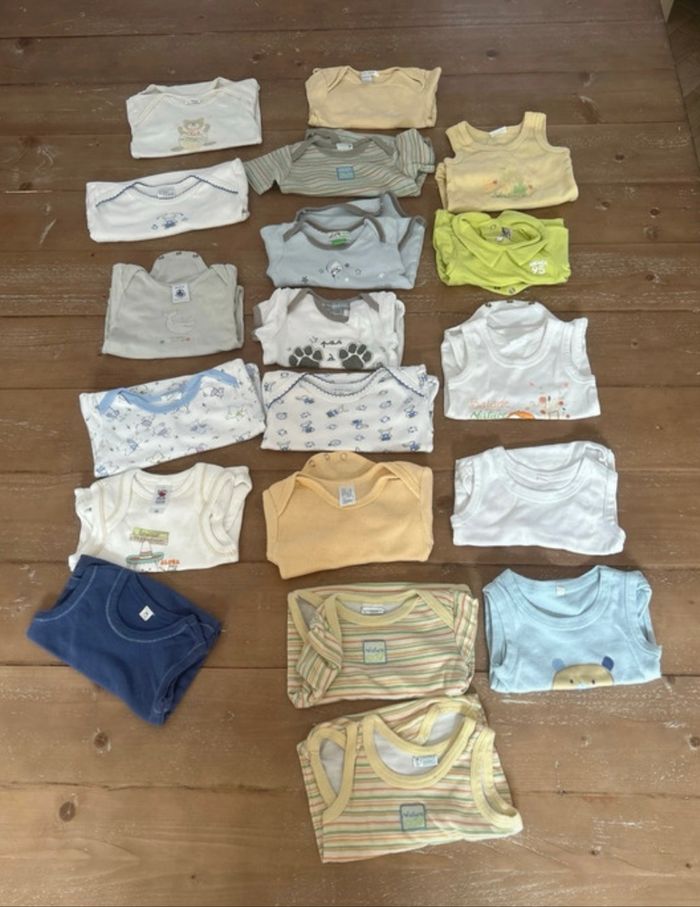 Lot de vêtements garçon 6/9 mois - photo numéro 3