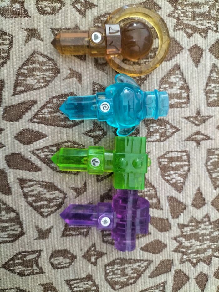 Cristaux Skylanders 2014 ( à l'unité prix dans l'annonce)