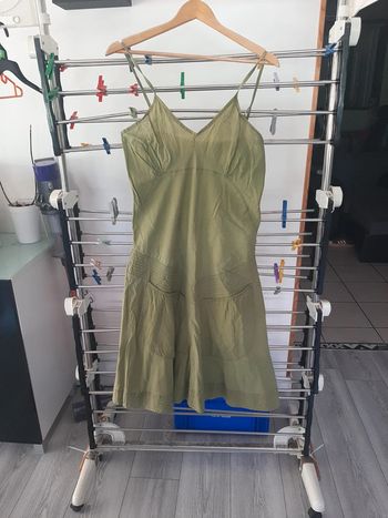 Robe kaki