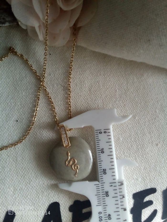 Collier serpent sur pierre naturelle - photo numéro 2