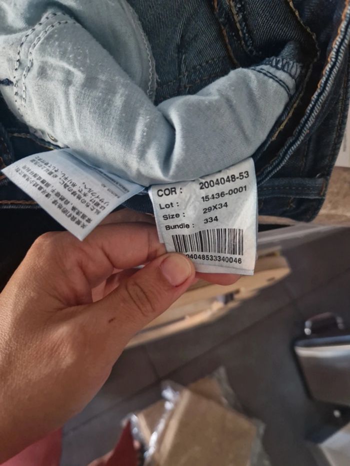 Jean Levi's modèle Revel taille 29 - photo numéro 6