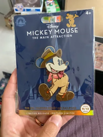 Pin's disney big thunder mountain 9/12