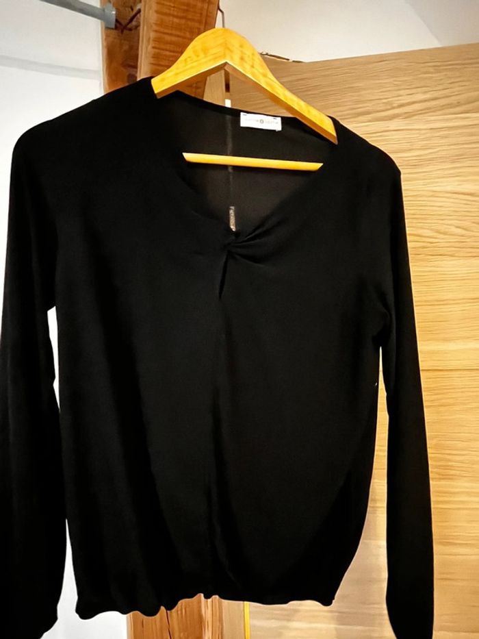TEE shirt