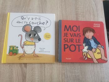 Lot de 2 livres sur le thème de l'acquisition de la continence "propreté" en très bon état