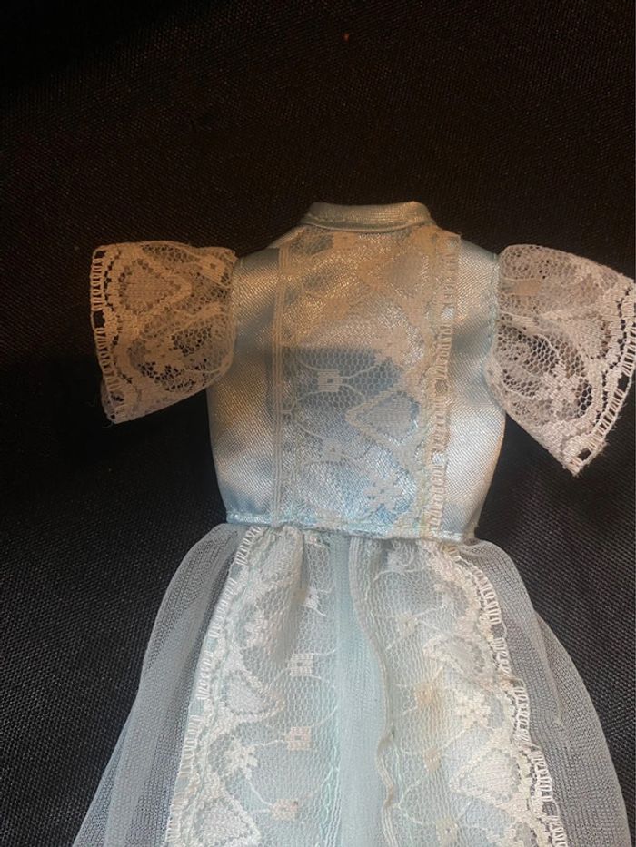 Robe bleu pâle barbie - photo numéro 4