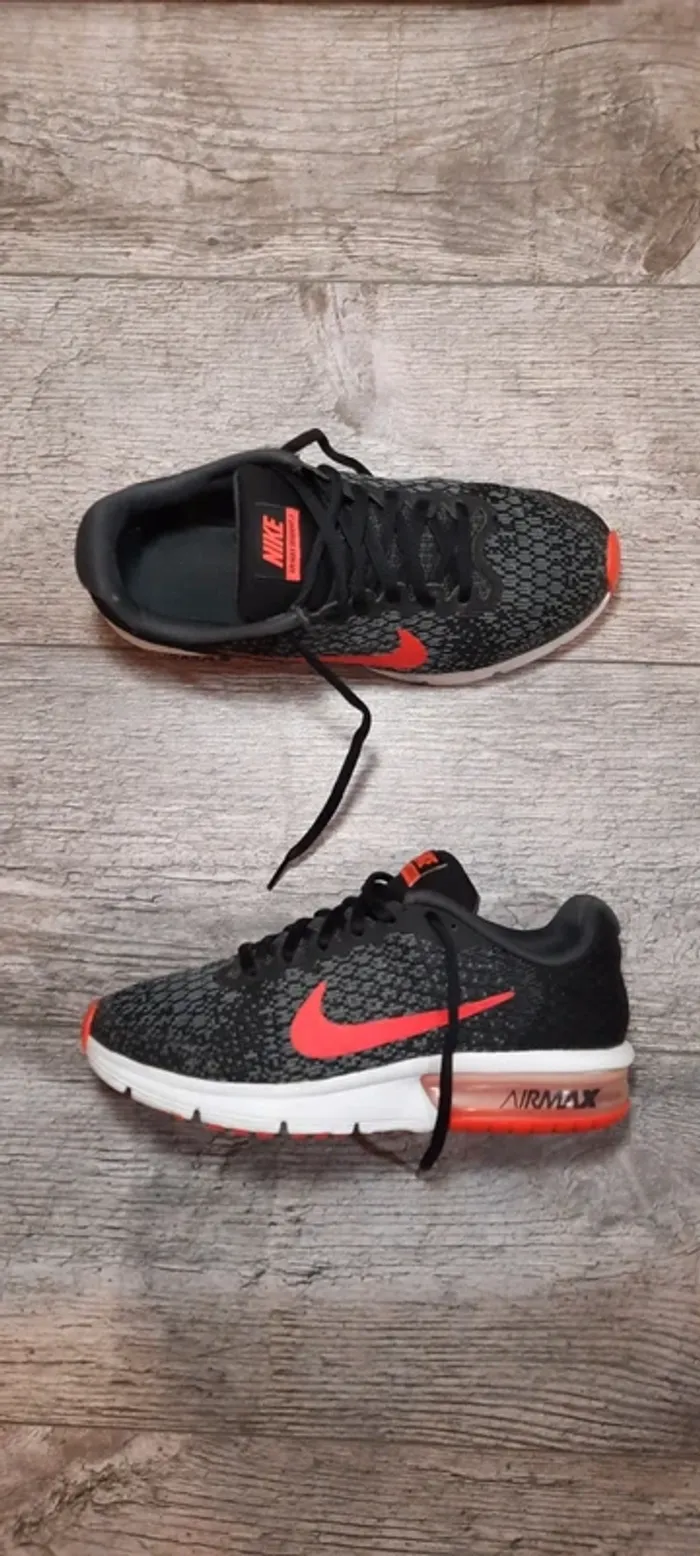 Basket Nike Air Max Sequent 2 37.5 - photo numéro 2