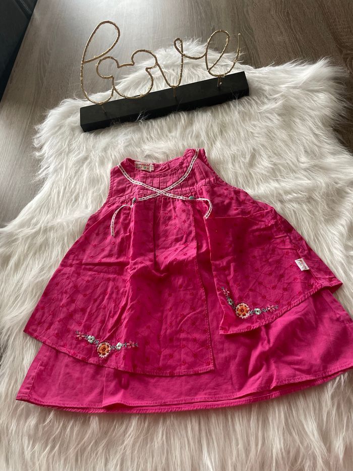 Très jolie robe rose la compagnie des petits 18 mois
