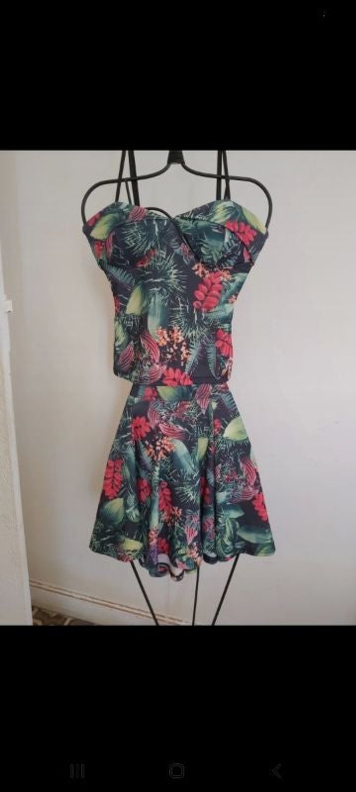 Ensemble tee-shirt jupe