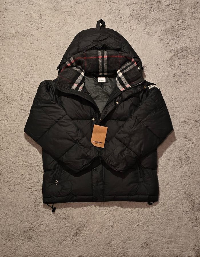 Doudoune Burberry taille L