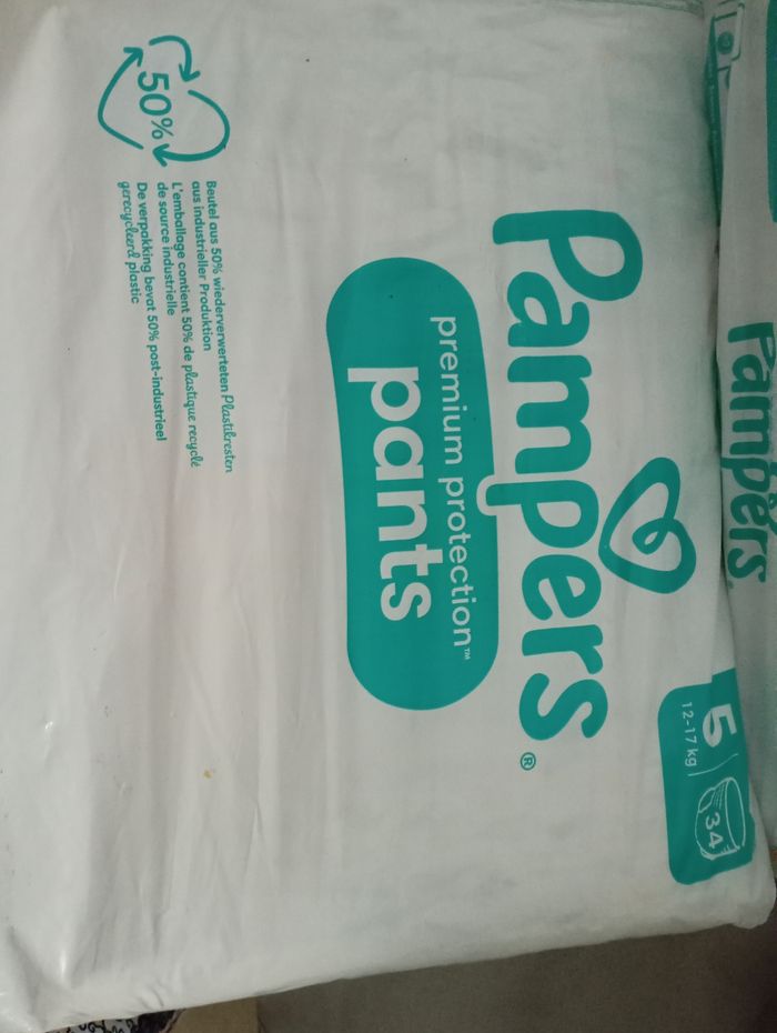 Couches Pampers premium protection  pants - photo numéro 3
