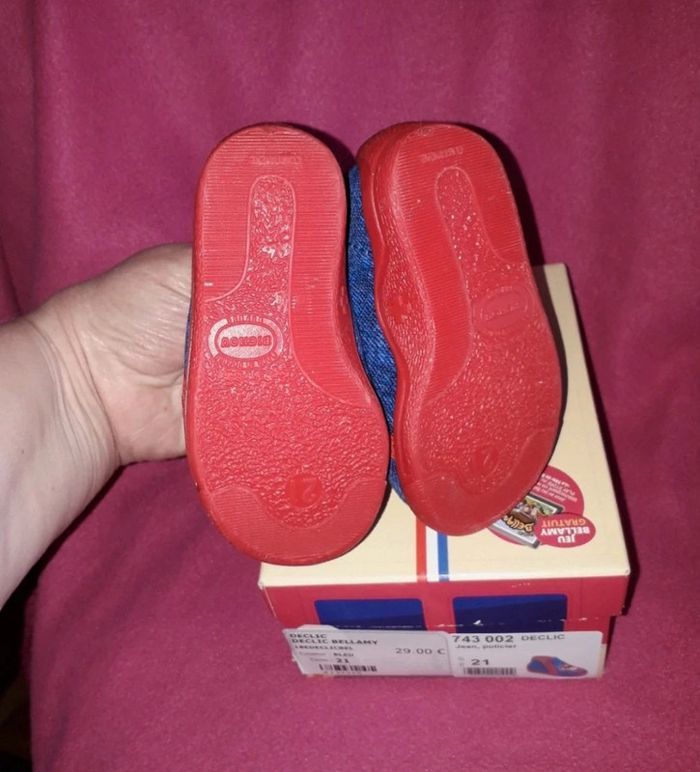 Chaussons policier pointure 21 - photo numéro 3
