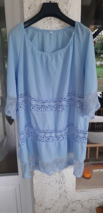 Blouse tunique dentelle