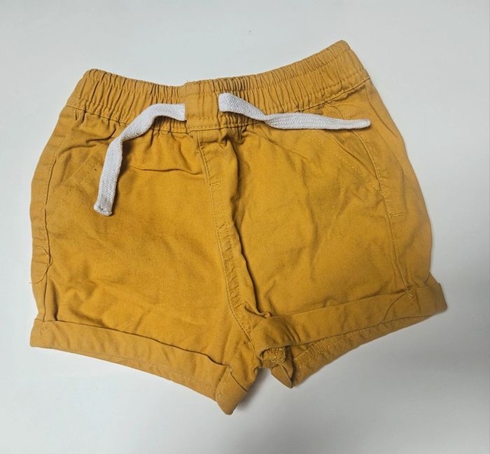 Lot de 2 shorts taille 6 mois - photo numéro 4