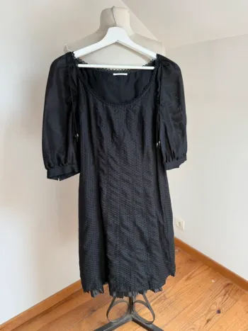 Superbe robe noire fluide en soie et coton Chattawak neuve 38 M