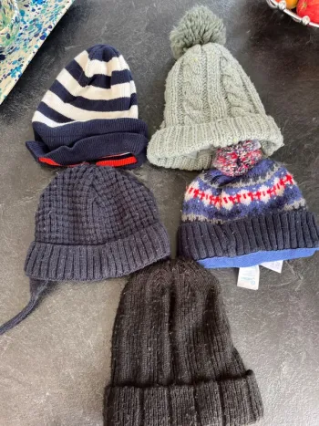 5 bonnets