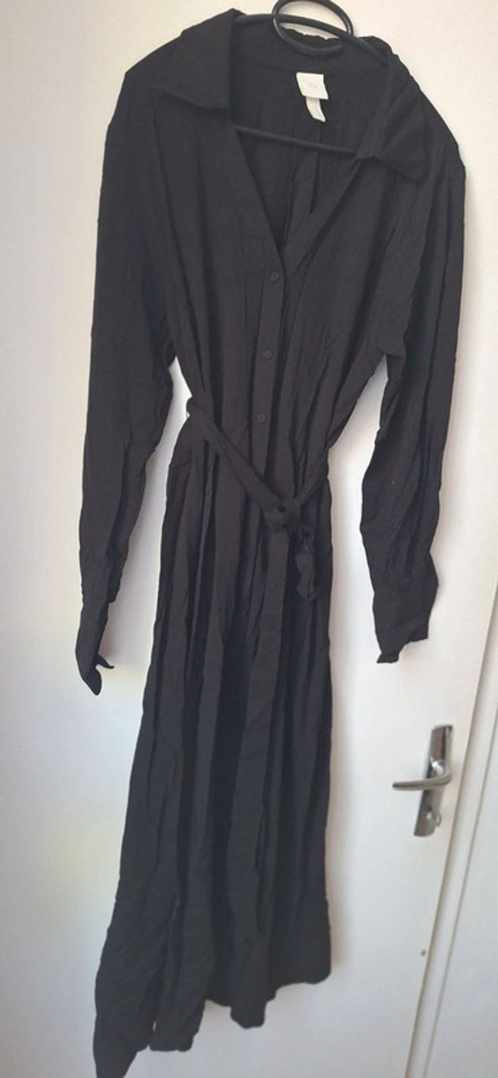 Jolie Robe Chemise mi-longue H&M