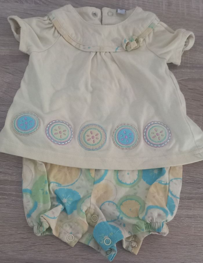 Ensemble combi fille taille 1 mois
