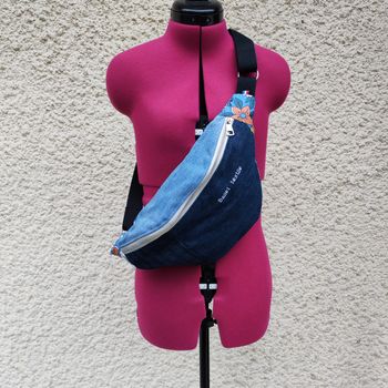sac banane jean upcyclé et brodé