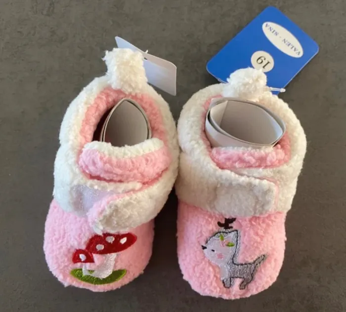 Chaussons taille 19 Valen Sina [ref.1B038] - photo numéro 2