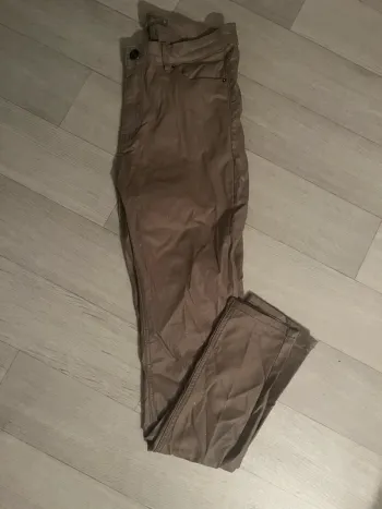 Très beau pantalon jean élastique pour femme