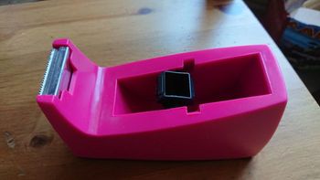 Dérouleur,  dévidoir à scotch