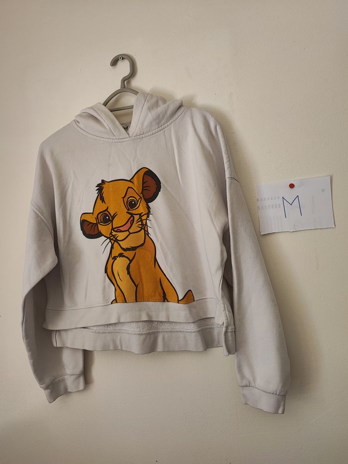 25 - Pull Disney Simba – Pour un look Hakuna Matata stylé ! 🦁 - photo numéro 1