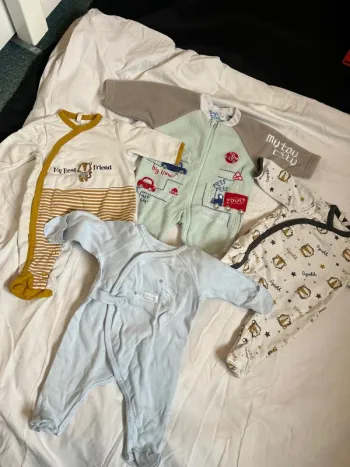 Pyjama bébé.