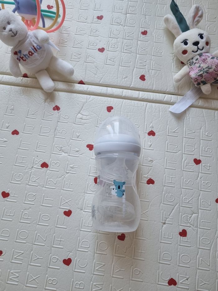 Biberon 260ml Philips Avent + Tétines