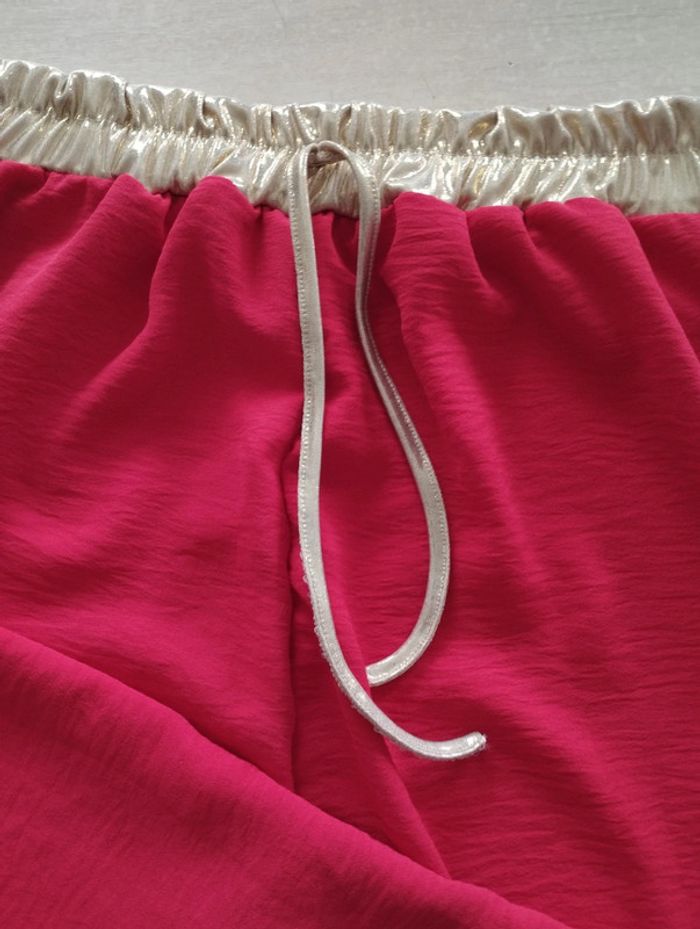 Pantalon rouge - photo numéro 3