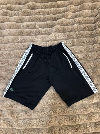 Short Lacoste 