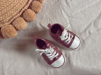 Chaussures souple à lacets motifs fleurs Kiabi