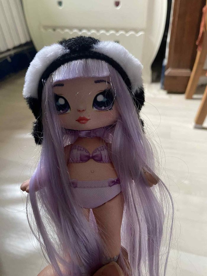 2 poupées  Naf Naf surprise - photo numéro 2