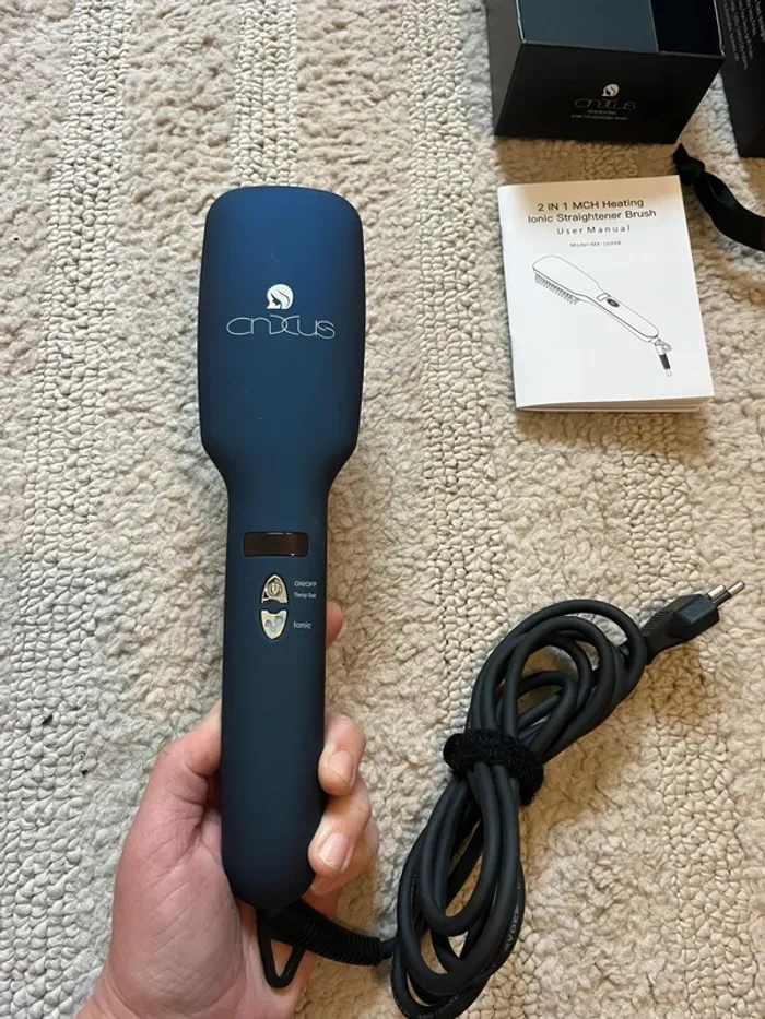 Brosse lissante CNXUS - parfait état - photo numéro 10