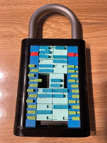 Casse tête MB lockout