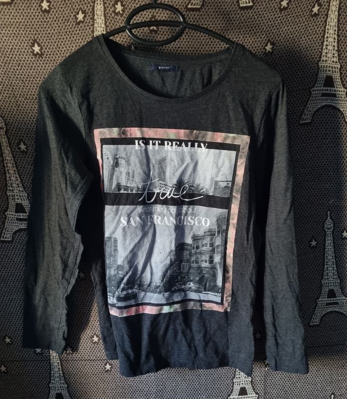 T-shirt manches longues imprimée taille S 16ans