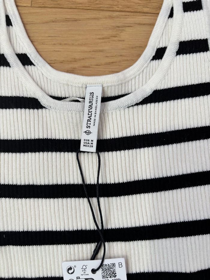 Neuf - débardeur croc top taille M stradivarius - photo numéro 3