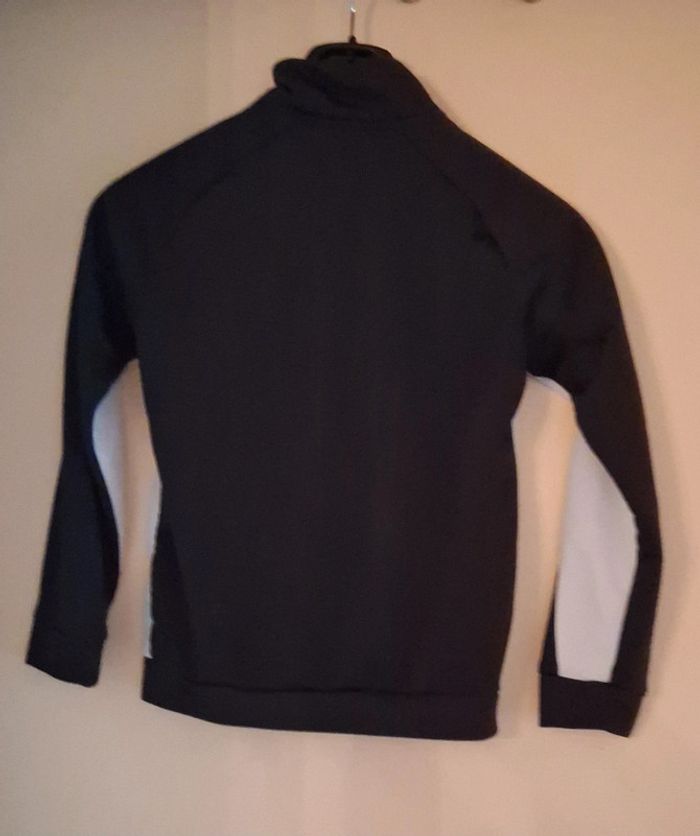Veste Puma taille 10 ans - photo numéro 2