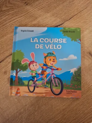 Livre McDonald's la course à vélo hachette jeunesse