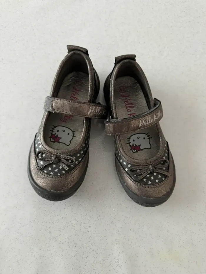 Chaussures hello kitty - photo numéro 3