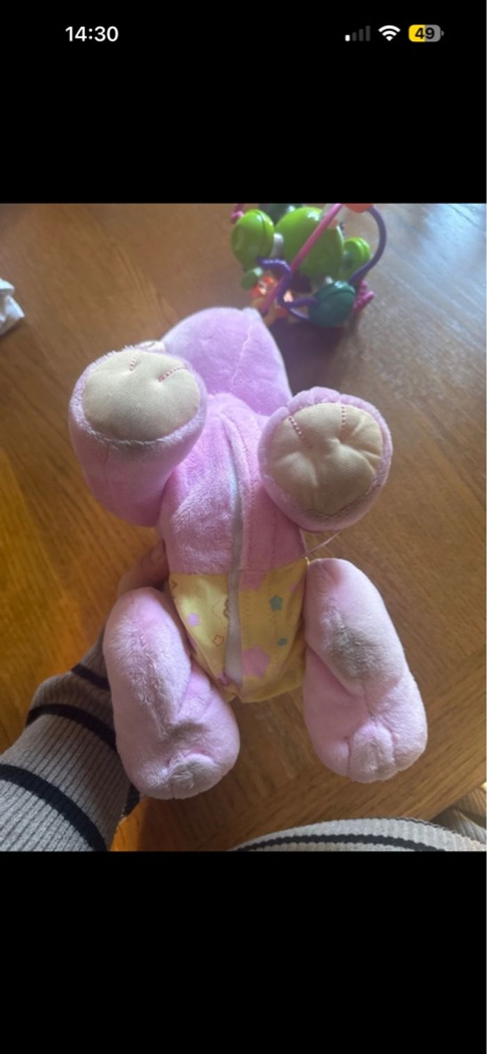 Ours rose 1 2 3 suis moi - photo numéro 3