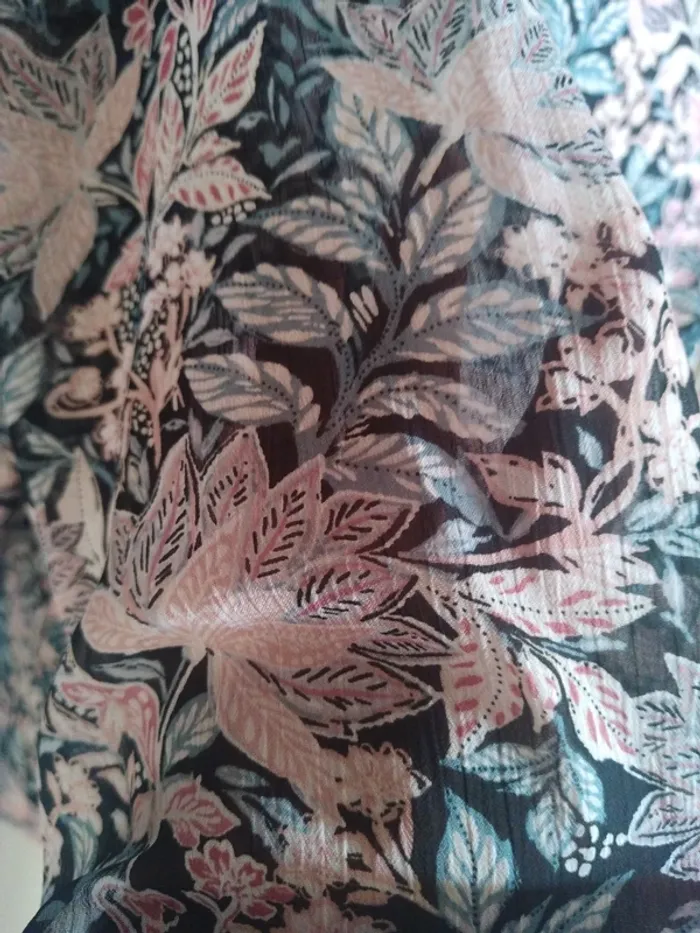 Tee shirt fleurs flower floral Armand Thiery demi saison - photo numéro 2