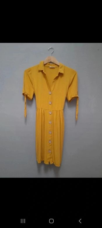 Robe fluide jaune moutarde