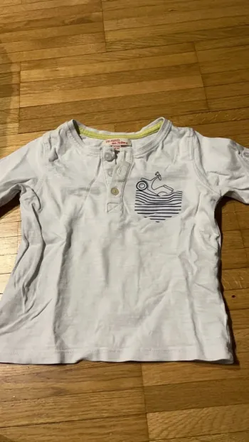 Tee shirt