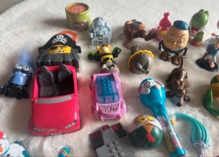 Lot de divers jouets - photo numéro 2