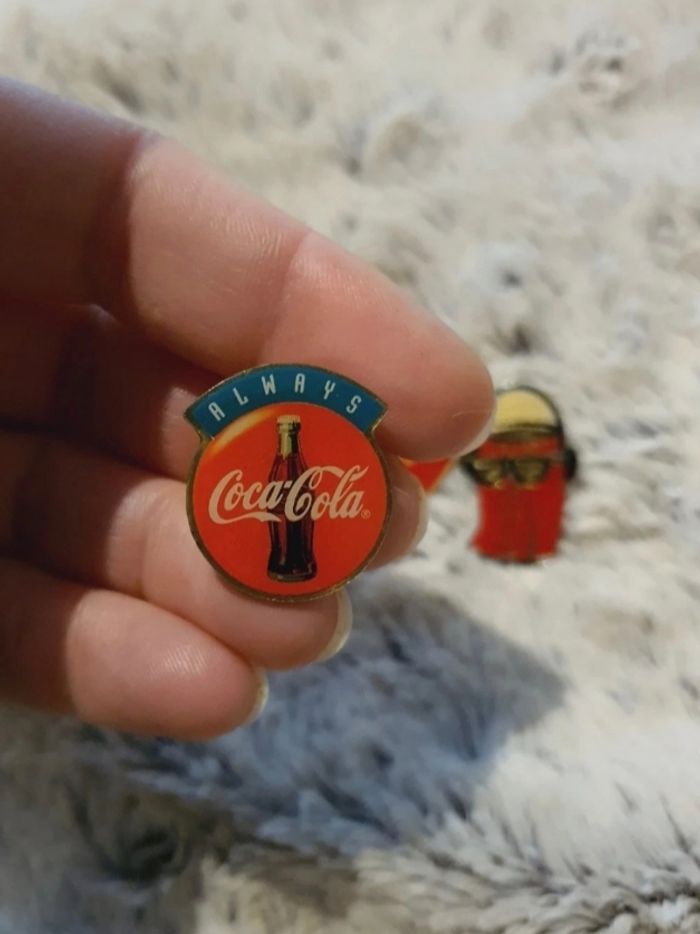Lot de 3 pins Coca cola - photo numéro 2