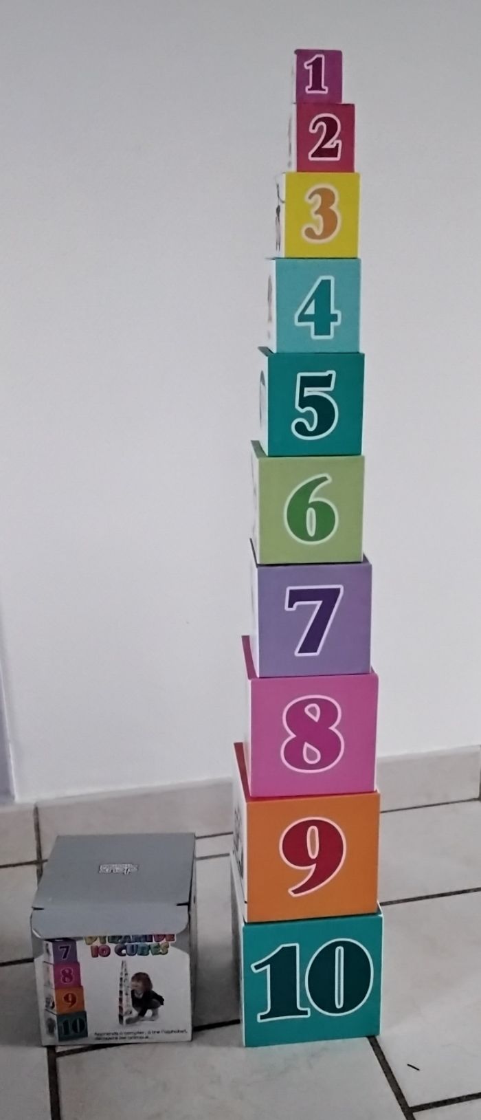 Jeux pyramide 10 cubes ,pour compter, chiffres et dessins, alphabet, forme, Jeux 2 mômes - photo numéro 2