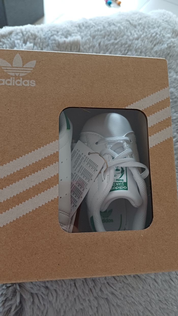 Chaussures Stan Smith Crib Adidas taille 19