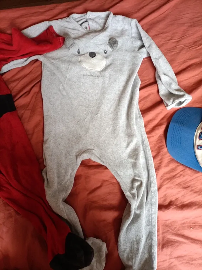 Lot 2 pyjamas velours 36 mois à recoudre - photo numéro 2