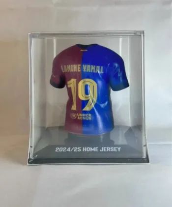 Figurine Officielle Lamine Yamal – FC Barcelone