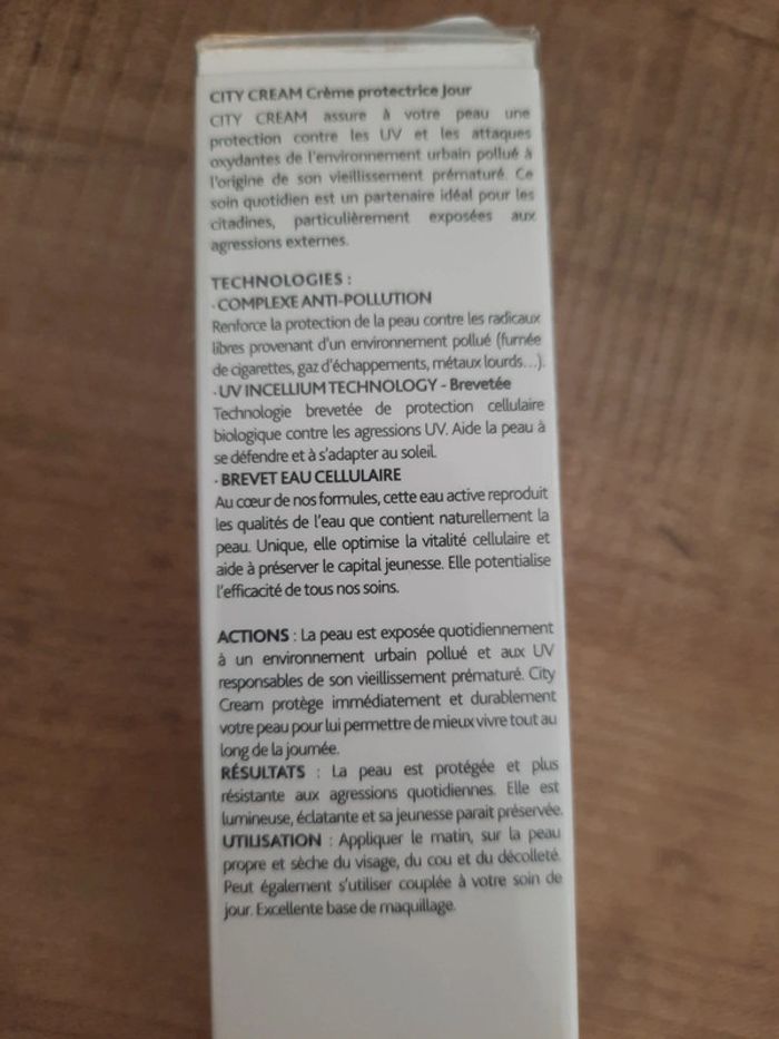 Crème de jour protectrice Esthederm neuf #lora11beaute - photo numéro 2